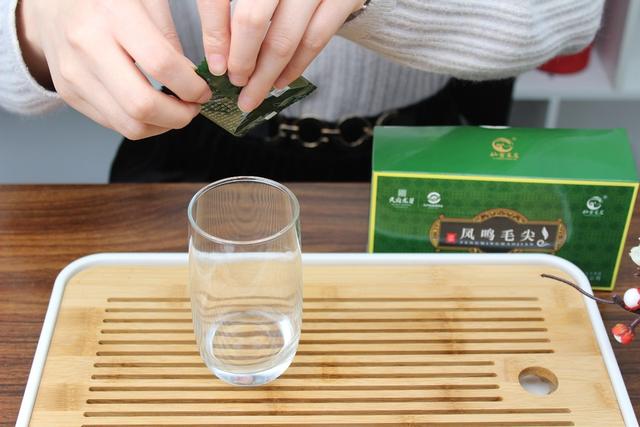 年龄大了要戒茶？建议：50岁以后，别再喝这3种茶，戒掉受益多